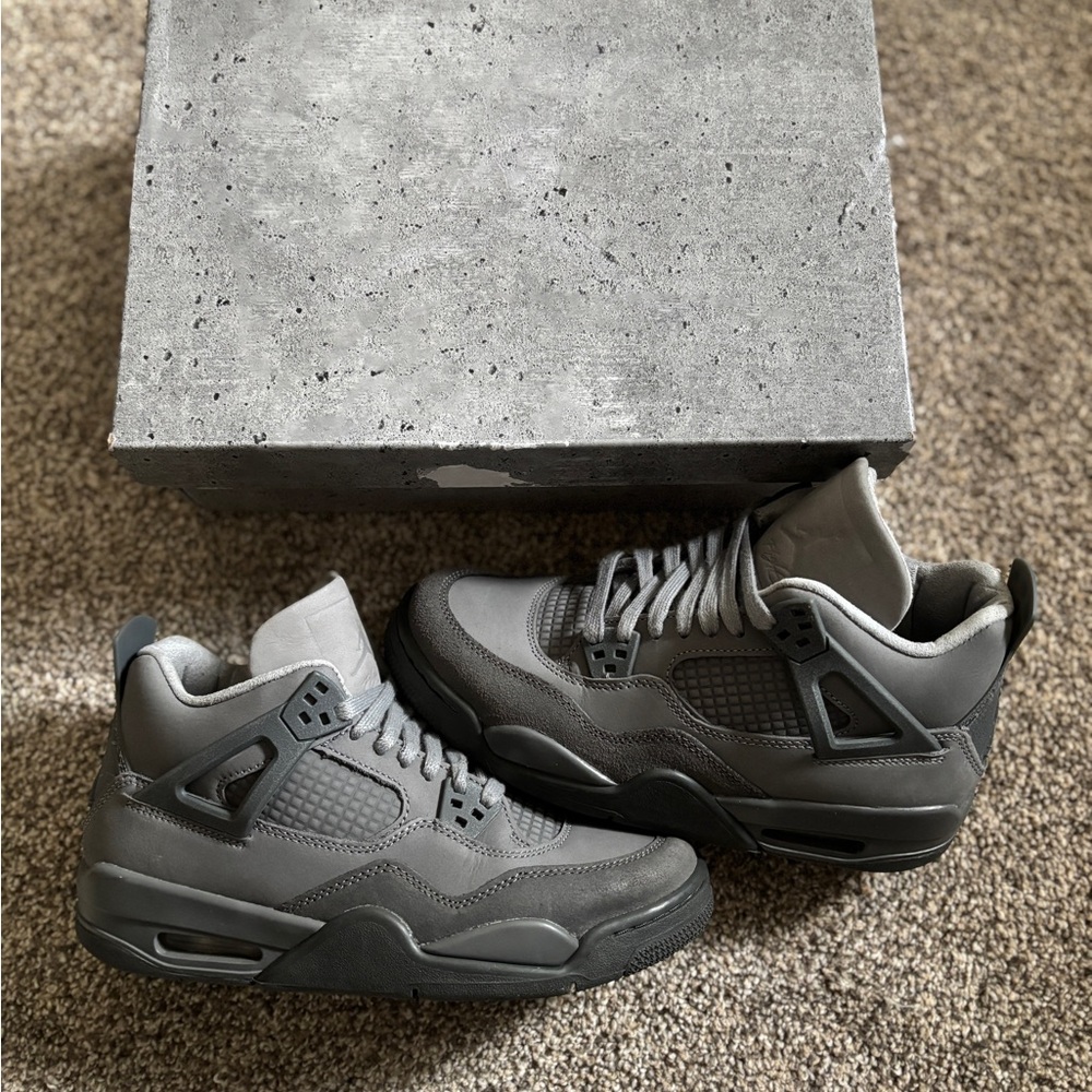 Jordan 4 wet cement great condition